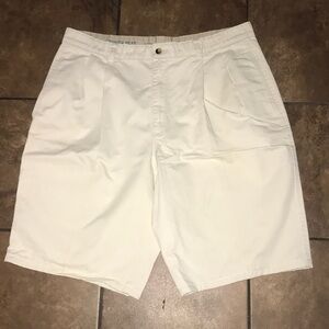 Men’s Izod Pleated Shorts